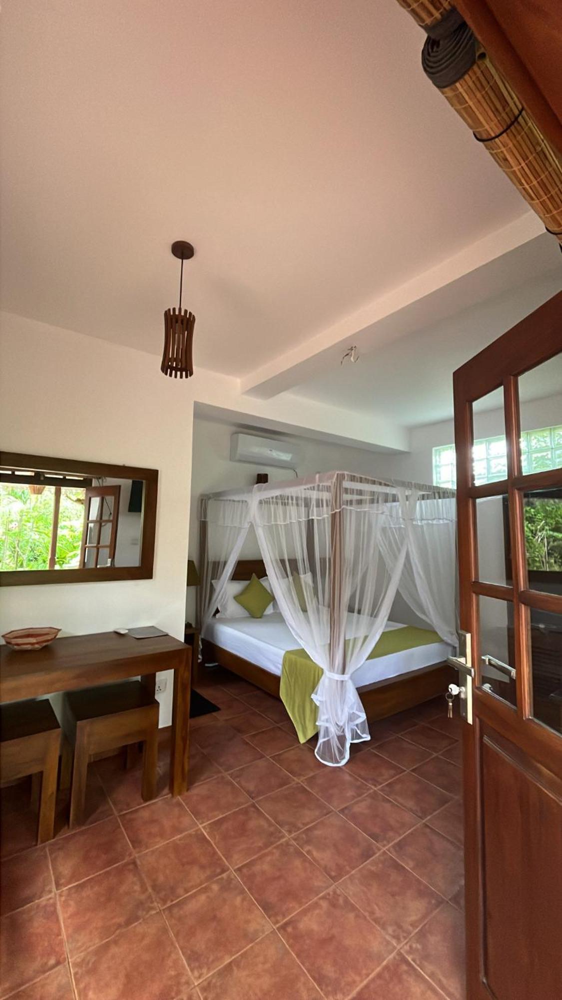 Beach Club Apartments Индурува Экстерьер фото